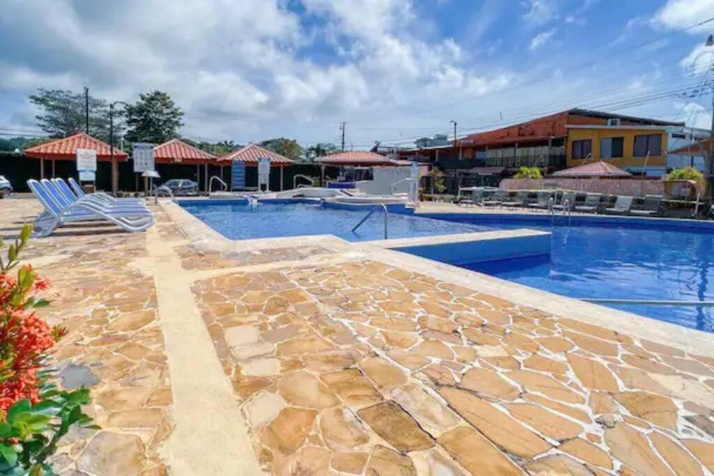 Villa Paraiso Banano 9, Near To The Beach & Pool Jaco Exterior photo